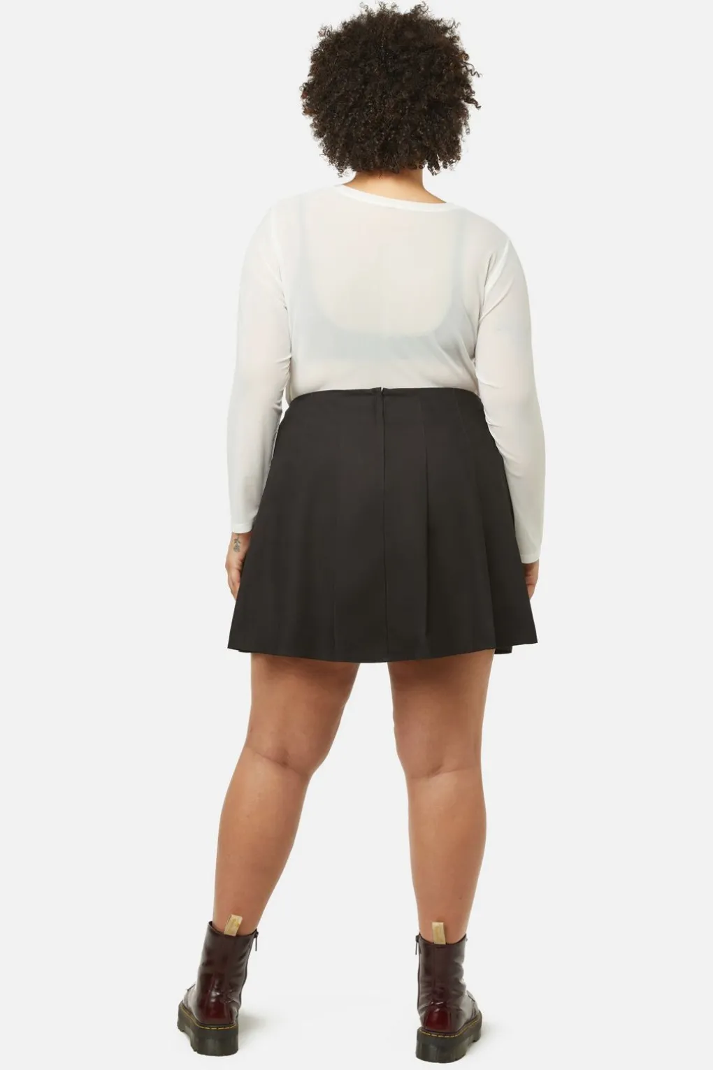 Curve Field Work Pleated Skirt