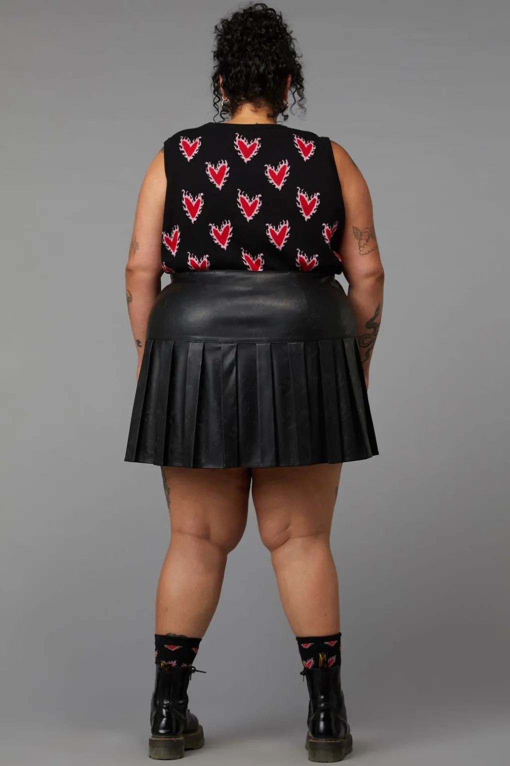 Curve Flamin Embossed Pu Skirt