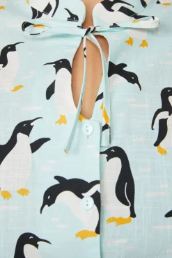 Curve Penguin Blouse