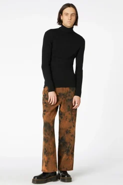 Danger Unisex Knitted Skivv