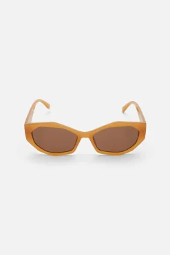 Edgy Cats Eye Sunglasses