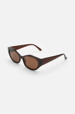 Edgy Cats Eye Sunglasses