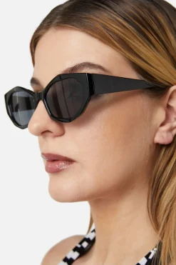 Edgy Oval Sunglasses