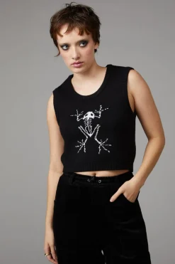 Froggy Knit Vest