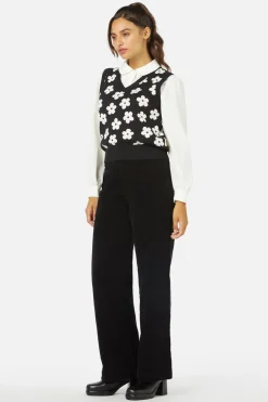 Gigi Daisy Knit Vest