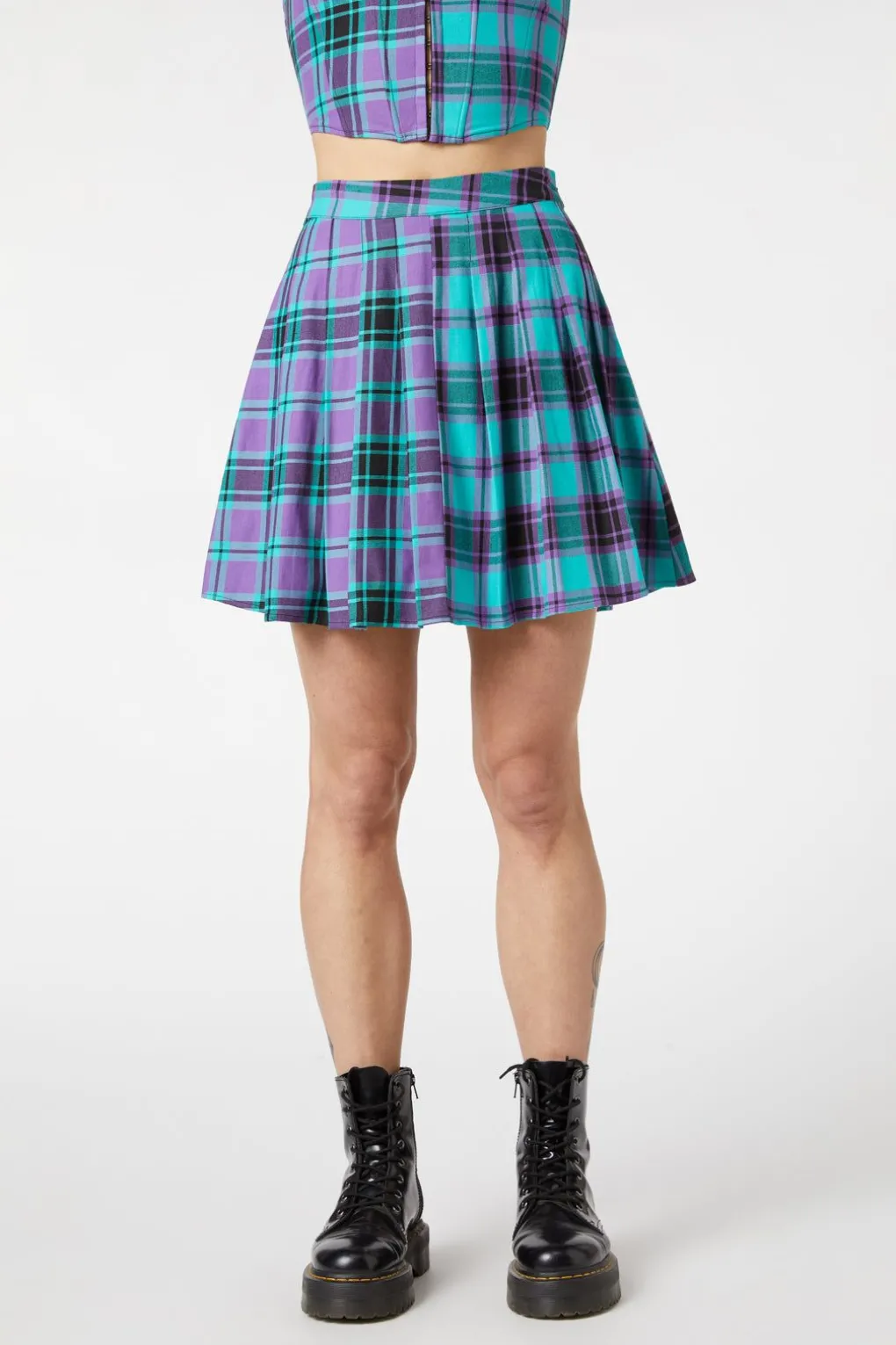 Grinning Tartan Pleated Skirt