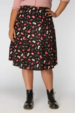 Kiss And Makeup Skirt Curve