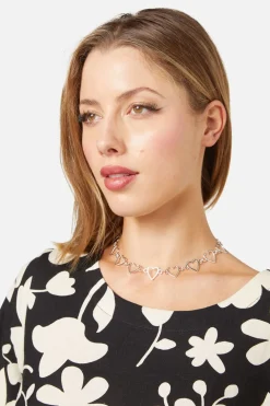 Metal Hearts Choker