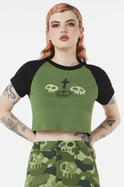 Nook Of The Garden Placement Tee